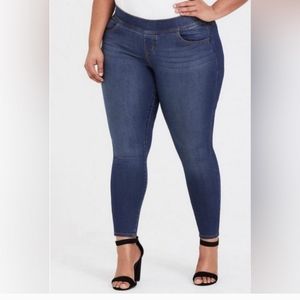 Torrid Lean Jean Size 1R